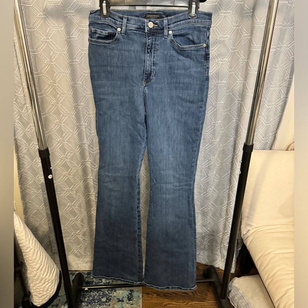 Banana Republic Flare Jeans Size 29 Long